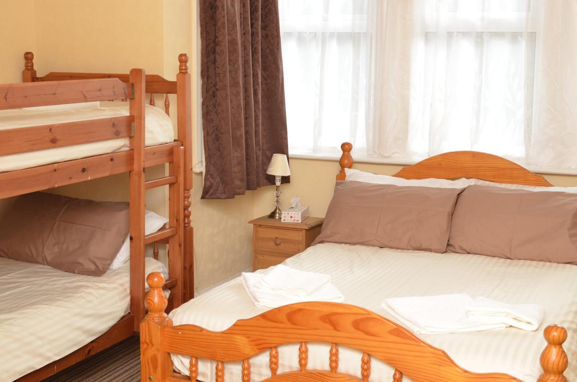 Chandos Premier Фолькустоун Экстерьер фото